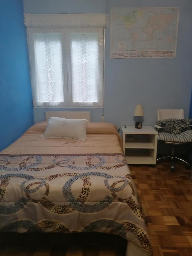 Alojamiento Nedymar Apartment Oviedo Ngoại thất bức ảnh
